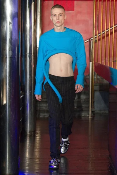 Look 33